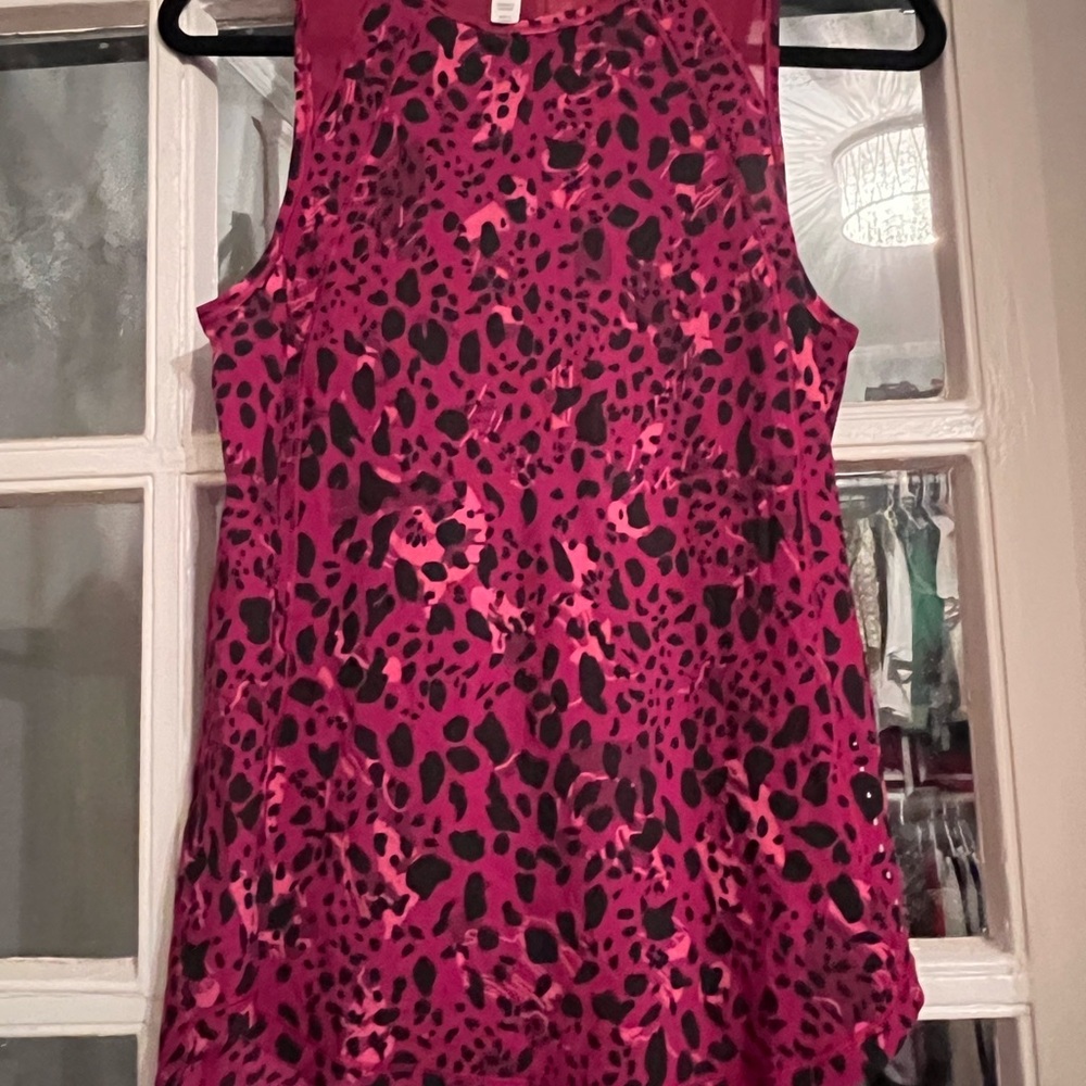 Lululemon Pink and Black Scoop Neck Sleeveless Tank Top